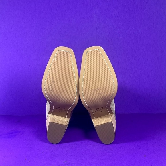Marc Fisher Taupe Gray Suede Heeled Ankle Booties Women's Shoe Size 6.5-NEW - Picture 6 of 7